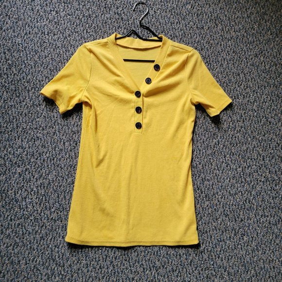 Bright Yellow Asymmetric Button Stretch Tee Size Medium Unbranded - Picture 2 of 9